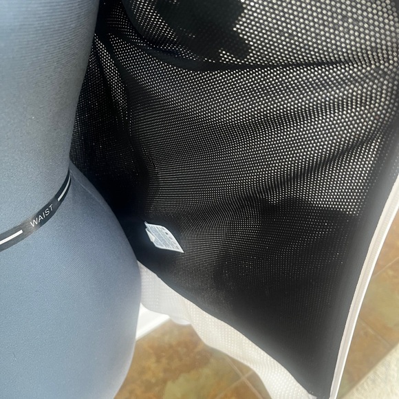 Nike Chicago White Sox Dri-FIT White Mesh Zip Hoodie Women’s Medium Game Day - Picture 12 of 16